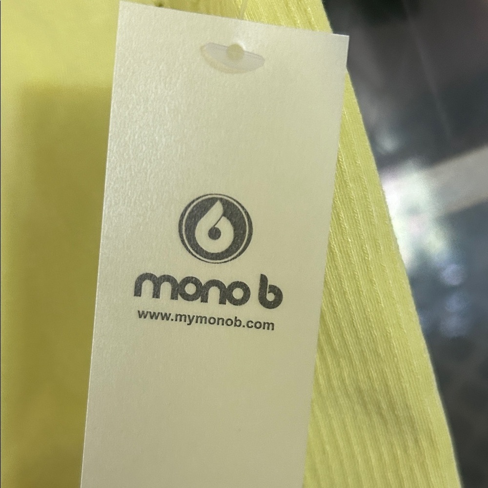 Women’s Mono B top - Picture 3 of 4